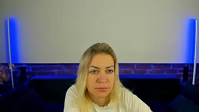 Snapshot of Anna_Snows chatting on October 2025 05:30:01 AM Anna Snows online show from October 2025 05:30:01 AM