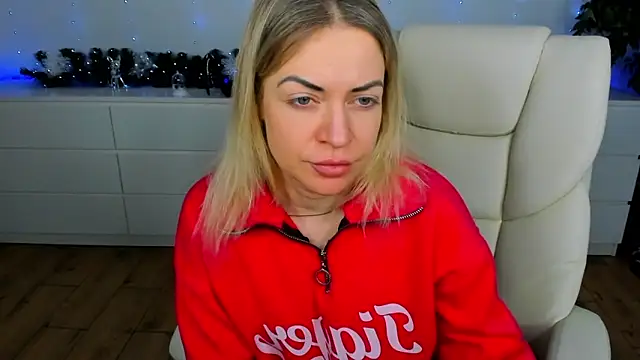 Snapshot of Anna_Snows chatting on December 2025 06:32:02 AM Anna Snows online show from December 2025 06:32:02 AM