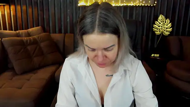 Anna Snows online show from March 2026 05:22:01 AM