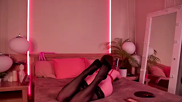 RoxyDoll  online show from October 2025 04:37:01 PM