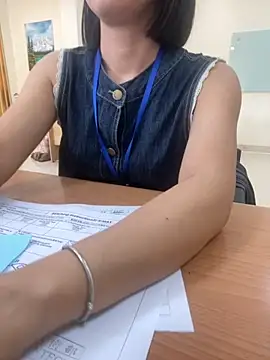 Snapshot of -NhaKy22 chatting on October 2025 07:51:01 AM -NhaKy22 online show from October 2025 07:51:01 AM