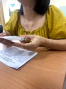 Snapshot of -NhaKy22 chatting on October 2025 01:39:03 AM -NhaKy22 online show from October 2025 01:39:03 AM