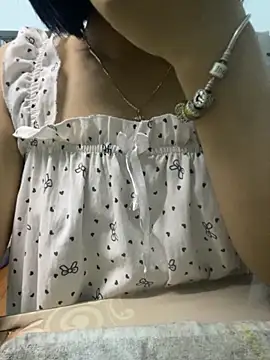 Snapshot of -NhaKy22 chatting on October 2025 03:36:01 PM -NhaKy22 online show from October 2025 03:36:01 PM