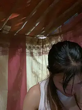 Snapshot of PhanHaa chatting on September 2025 01:21:01 PM PhanHaa online show from September 2025 01:21:01 PM