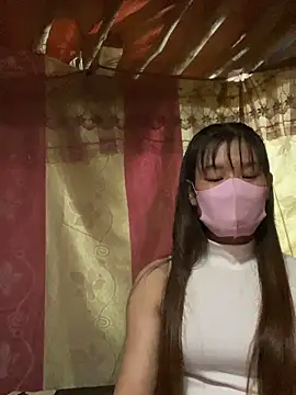 Snapshot of PhanHaa chatting on September 2025 12:43:01 AM PhanHaa online show from September 2025 12:43:01 AM