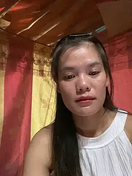 Snapshot of PhanHaa chatting on September 2025 02:12:01 AM PhanHaa online show from September 2025 02:12:01 AM