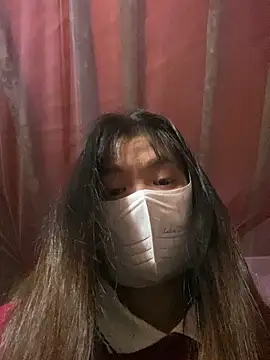 Snapshot of PhanHaa chatting on December 2025 03:45:02 AM PhanHaa online show from December 2025 03:45:02 AM