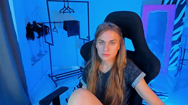 VanessaMates online show from October 2025 05:44:02 AM