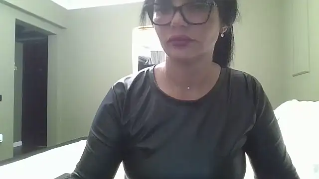 Ella sweety00 online show from June 2026 06:51:02 PM