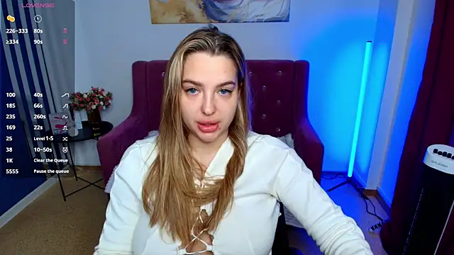 Emma  Ross online show from May 2026 01:55:01 AM