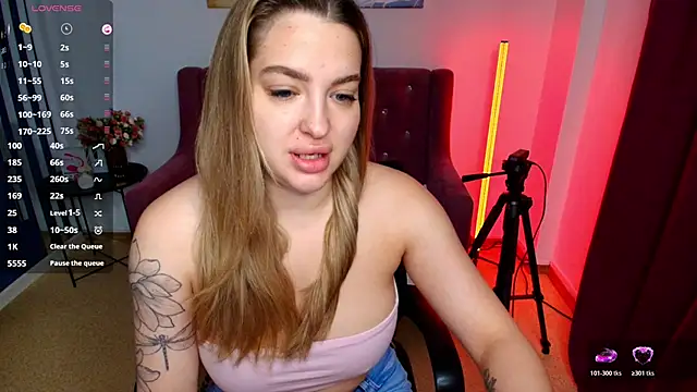 Emma  Ross online show from June 2026 01:14:01 AM