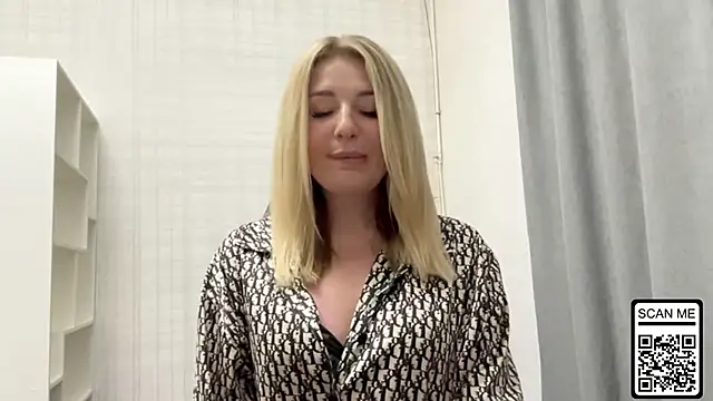 Blondie xoxoxo online show from June 2026 10:58:01 PM
