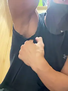 Snapshot of masucle216 chatting on October 2025 02:35:01 PM masucle216 online show from October 2025 02:35:01 PM