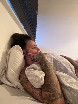 Snapshot of Charsworld chatting on February 2026 04:58:02 PM Charsworld online show from February 2026 04:58:02 PM