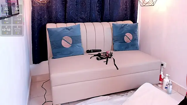 natasha moreno online show from October 2025 12:34:02 PM