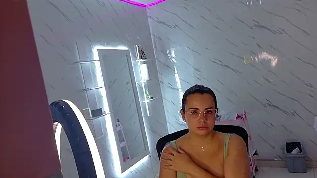 Aria Collins111 online show from February 2026 04:13:01 PM