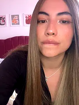 Snapshot of Jadee_grey chatting on September 2025 05:46:02 PM Jadee grey online show from September 2025 05:46:02 PM