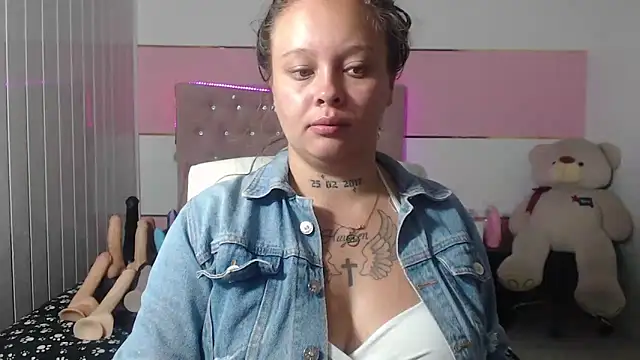 patty squirt  online show from February 2025 02:40:01 AM