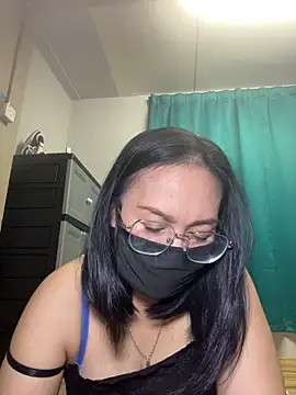 melyiaaa online show from April 2026 02:54:01 PM