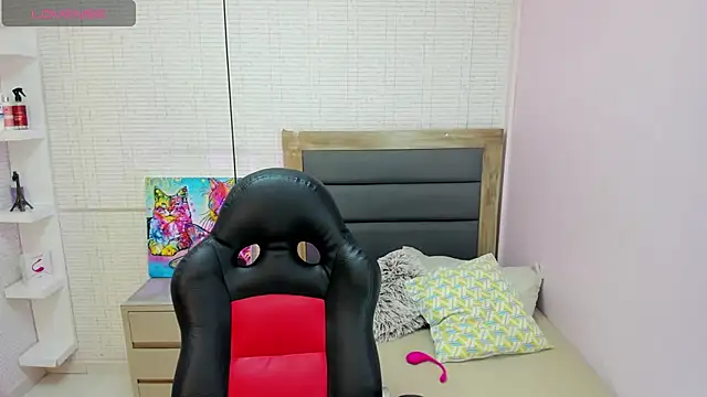 Snapshot of BRIHANACONOR chatting on November 2025 12:26:01 PM BRIHANACONOR online show from November 2025 12:26:01 PM