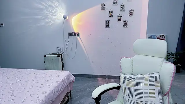 Snapshot of suger-TT chatting on November 2025 12:27:02 PM suger-TT online show from November 2025 12:27:02 PM