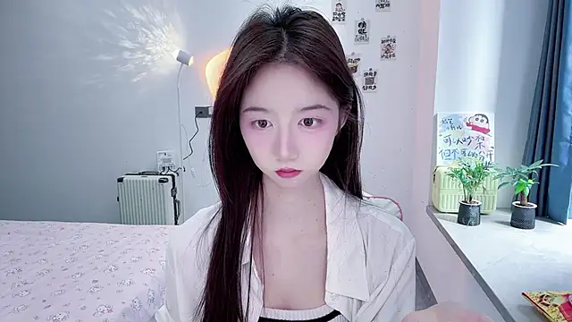 Snapshot of suger-TT chatting on November 2025 04:06:02 AM suger-TT online show from November 2025 04:06:02 AM