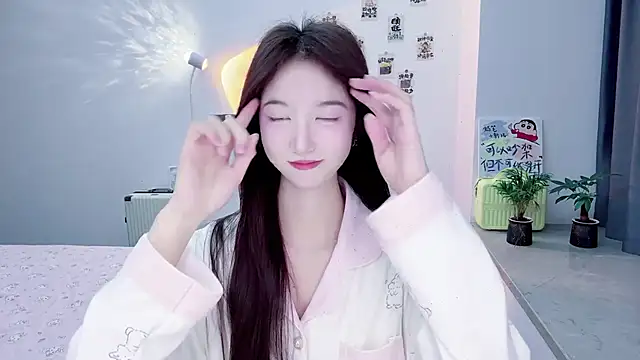 Snapshot of suger-TT chatting on November 2025 12:52:01 PM suger-TT online show from November 2025 12:52:01 PM