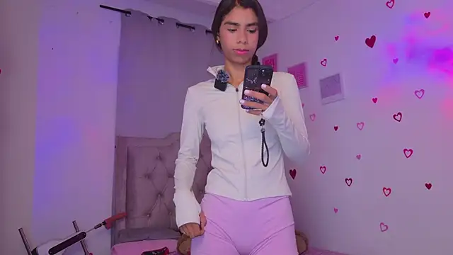 Snapshot of BrunetteAdams001 chatting on March 2026 09:37:01 AM BrunetteAdams001 online show from March 2026 09:37:01 AM