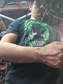 twistafatpipe online show from April 2026 05:05:02 AM
