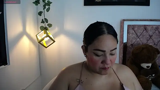 Snapshot of amaranta_rouse chatting on September 2025 11:44:02 AM amaranta rouse online show from September 2025 11:44:02 AM