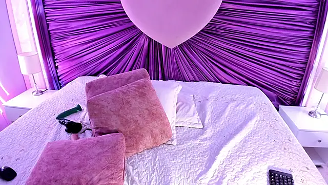 Snapshot of amaranta_rouse chatting on October 2025 03:25:02 AM amaranta rouse online show from October 2025 03:25:02 AM