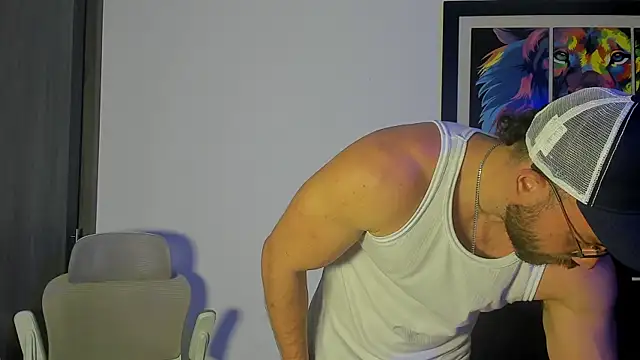 Snapshot of JoshuaLyon chatting on October 2025 05:03:01 PM JoshuaLyon online show from October 2025 05:03:01 PM