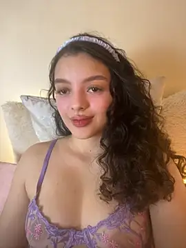 AriaHeavenss online show from September 2025 12:16:01 AM