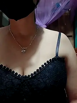 Snapshot of Nana-bar chatting on October 2025 08:31:02 AM Nana-bar online show from October 2025 08:31:02 AM