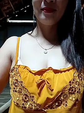 Snapshot of Nana-bar chatting on October 2025 12:54:02 AM Nana-bar online show from October 2025 12:54:02 AM