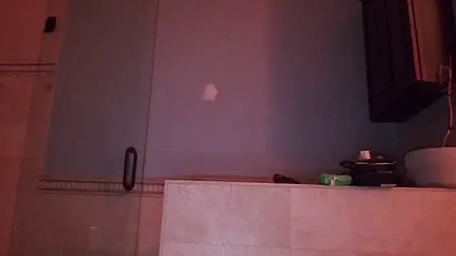 Snapshot of TallDrink11 chatting on October 2025 08:29:01 AM TallDrink11 online show from October 2025 08:29:01 AM