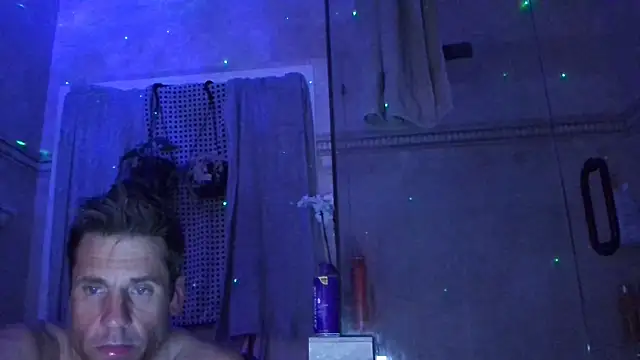 Snapshot of TallDrink11 chatting on October 2025 06:15:02 AM TallDrink11 online show from October 2025 06:15:02 AM