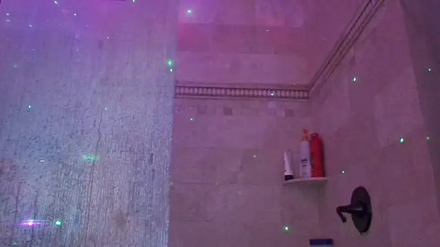 Snapshot of TallDrink11 chatting on November 2025 04:40:01 PM TallDrink11 online show from November 2025 04:40:01 PM