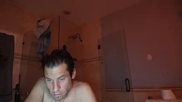 Snapshot of TallDrink11 chatting on December 2025 08:32:02 AM TallDrink11 online show from December 2025 08:32:02 AM