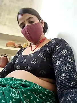 Snapshot of Soniya_patel chatting on September 2025 06:30:02 AM Soniya patel online show from September 2025 06:30:02 AM