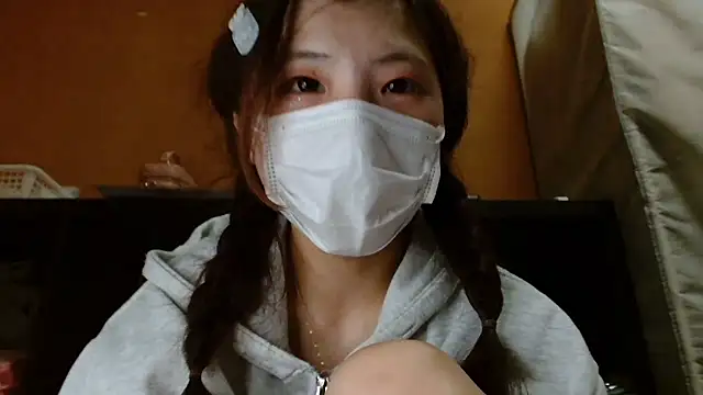 natsumiii online show from September 2025 05:40:01 AM