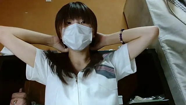 natsumiii online show from September 2025 01:12:02 PM