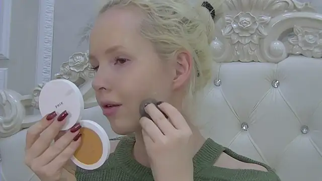 EllieFrosty  online show from January 2026 05:51:02 PM