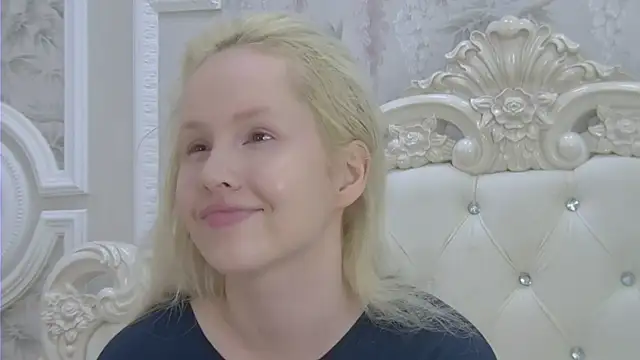 EllieFrosty  online show from May 2026 12:50:02 AM