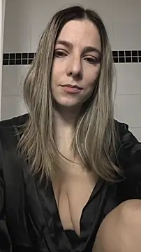 evafolver online show from December 2025 07:10:01 PM