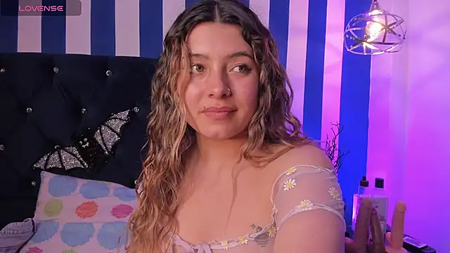 Snapshot of valeria_rouse28 chatting on November 2025 05:35:02 PM valeria rouse28 online show from November 2025 05:35:02 PM