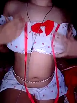 Tanishacutie online show from July 2026 02:27:01 PM