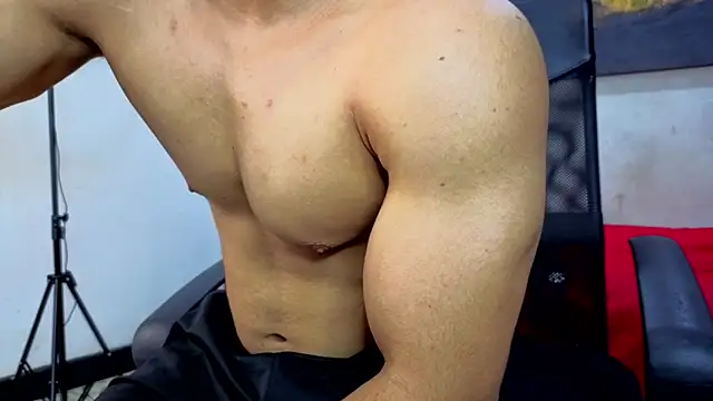 DylanGuss online show from October 2025 11:49:02 AM