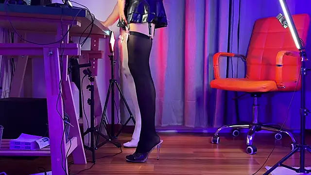 Snapshot of utopia2025 chatting on October 2025 08:11:02 PM utopia2025 online show from October 2025 08:11:02 PM