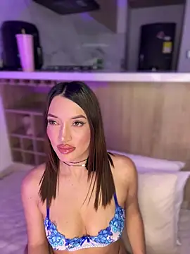 Bella-taylorr online show from March 2026 06:39:01 AM